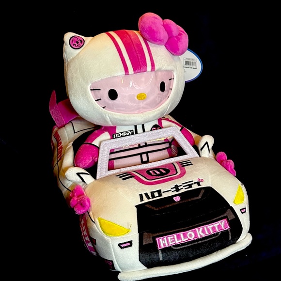 Hello Kitty Pink Racer - Picture 4 of 11